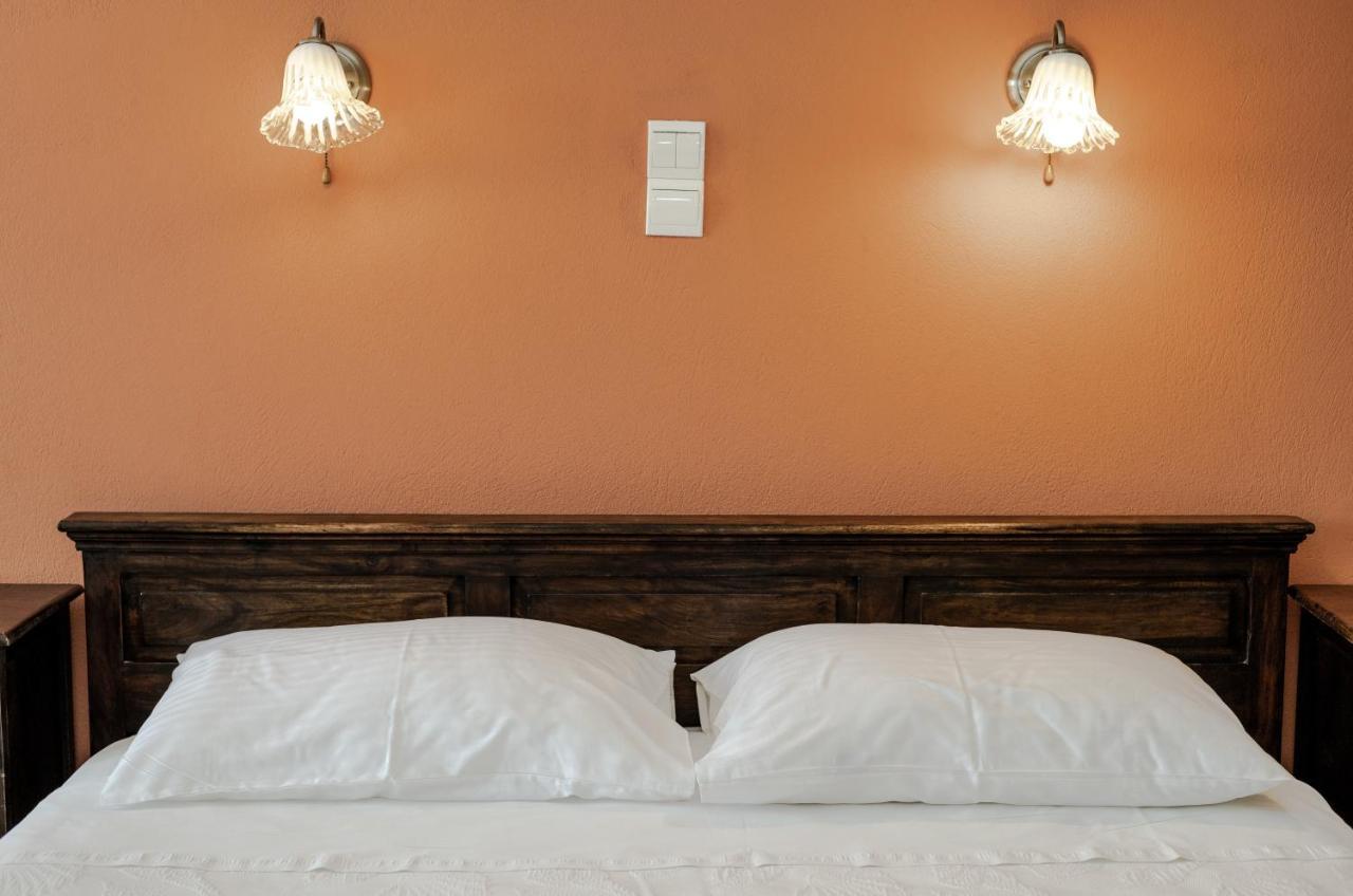 Chrisovalanto Hotel Σύβοτα Εξωτερικό φωτογραφία