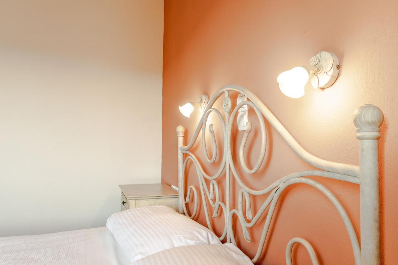 Chrisovalanto Hotel Σύβοτα Εξωτερικό φωτογραφία