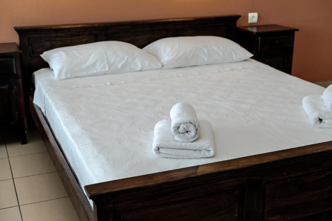 Chrisovalanto Hotel Σύβοτα Εξωτερικό φωτογραφία