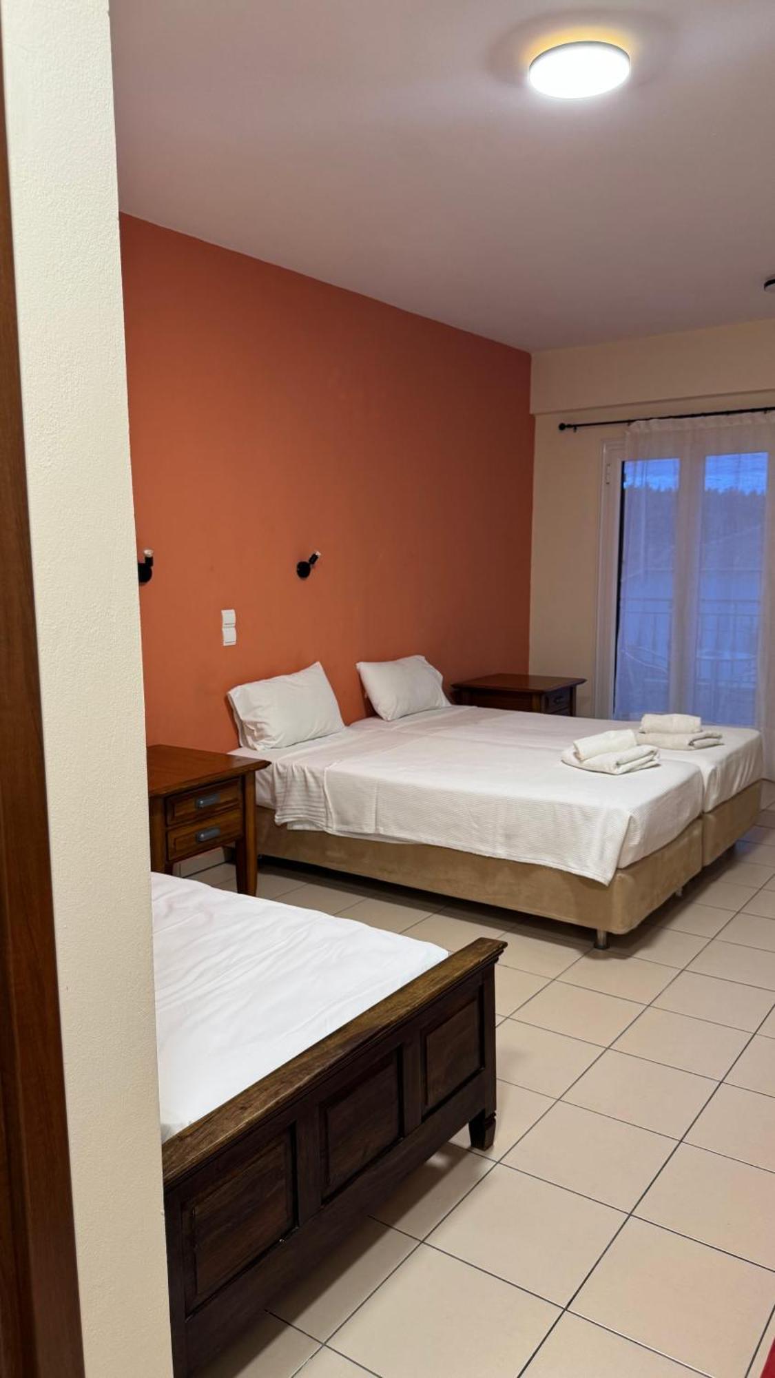 Chrisovalanto Hotel Σύβοτα Δωμάτιο φωτογραφία