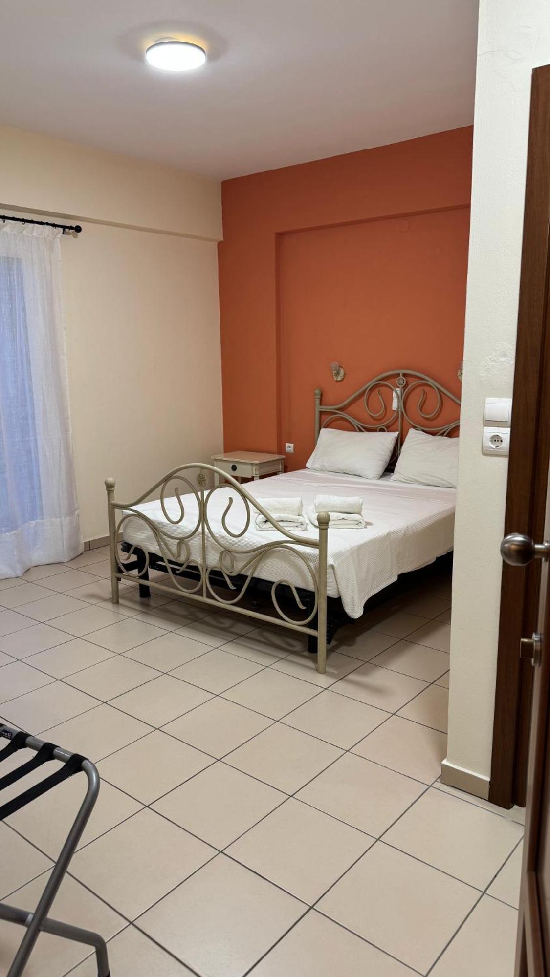 Chrisovalanto Hotel Σύβοτα Δωμάτιο φωτογραφία